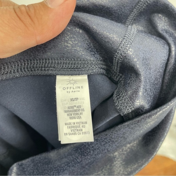 Offline by Aerie The Hugger High Waist Crackle Legging Size XS Coated blue - Picture 6 of 10